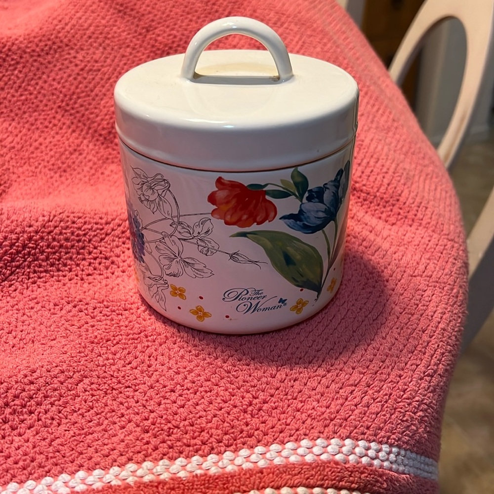 The Pioneer Women grease strainer